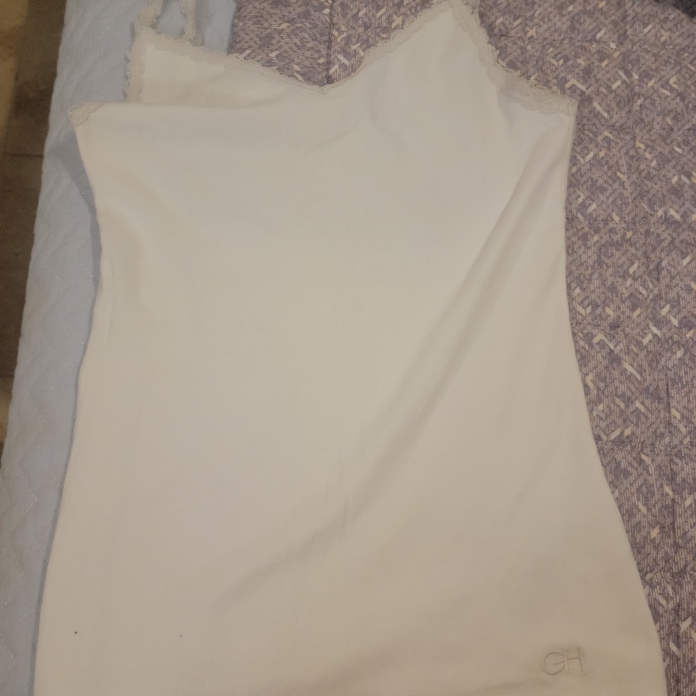 2 Gilly Hicks camisole - Picture 9 of 10